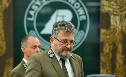 Dyrektor generalny Lasów Państwowych Witold Koss podczas konferencji prasowej kierownictwa LP w sied