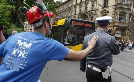 Oby użytkownikom kasku australijskich naukowców przychodziły do głowy lepsze pomysły