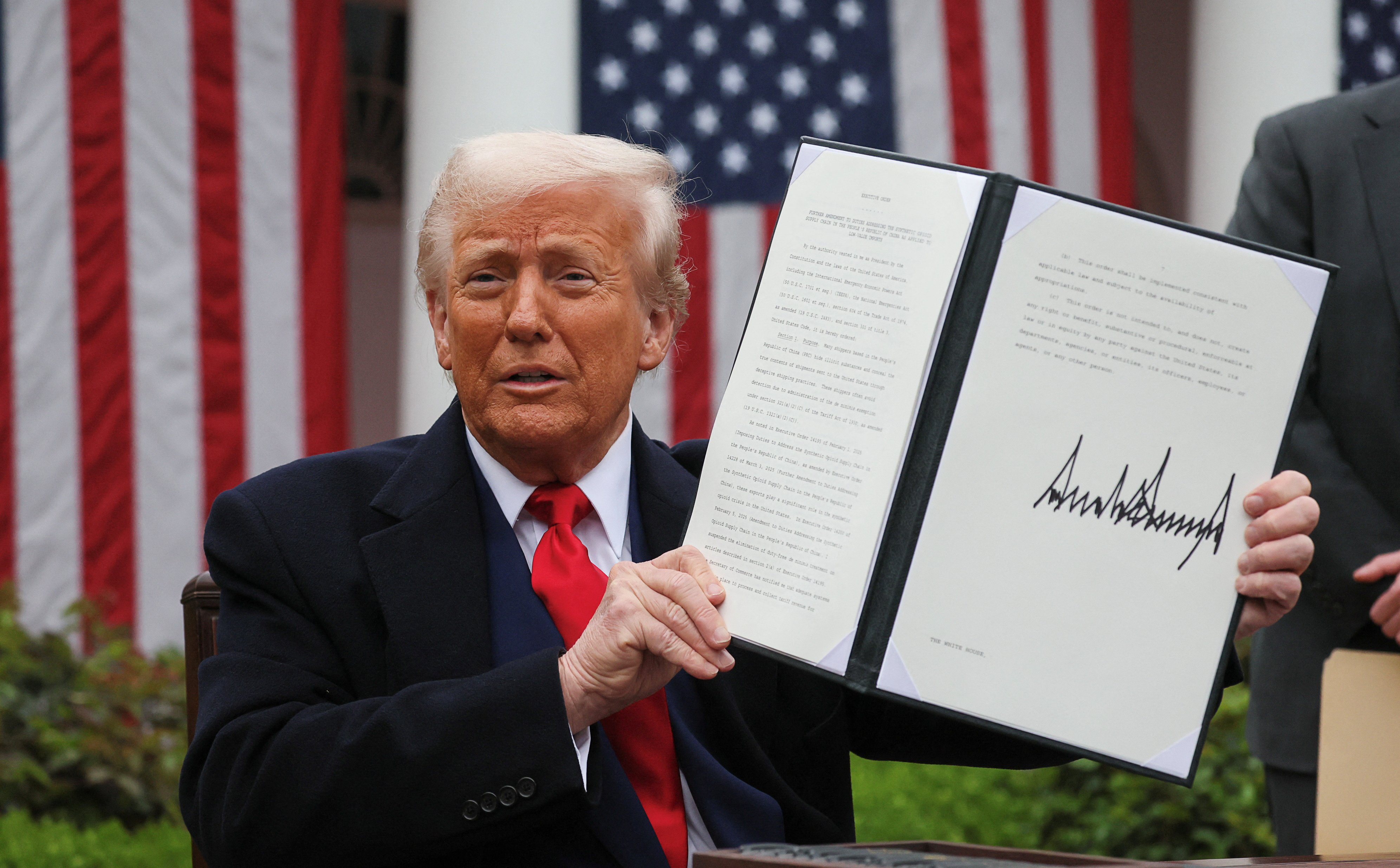 Wojny handlowe nie wpędziły świata w recesję