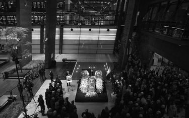 Pogrzeb Adamowicza na telebimach w miastach całej Polski