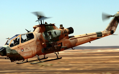 Śmigłowiec bojowy AH-1F Cobra w barwach jordańskiego lotnictwa. Fot./USAF.