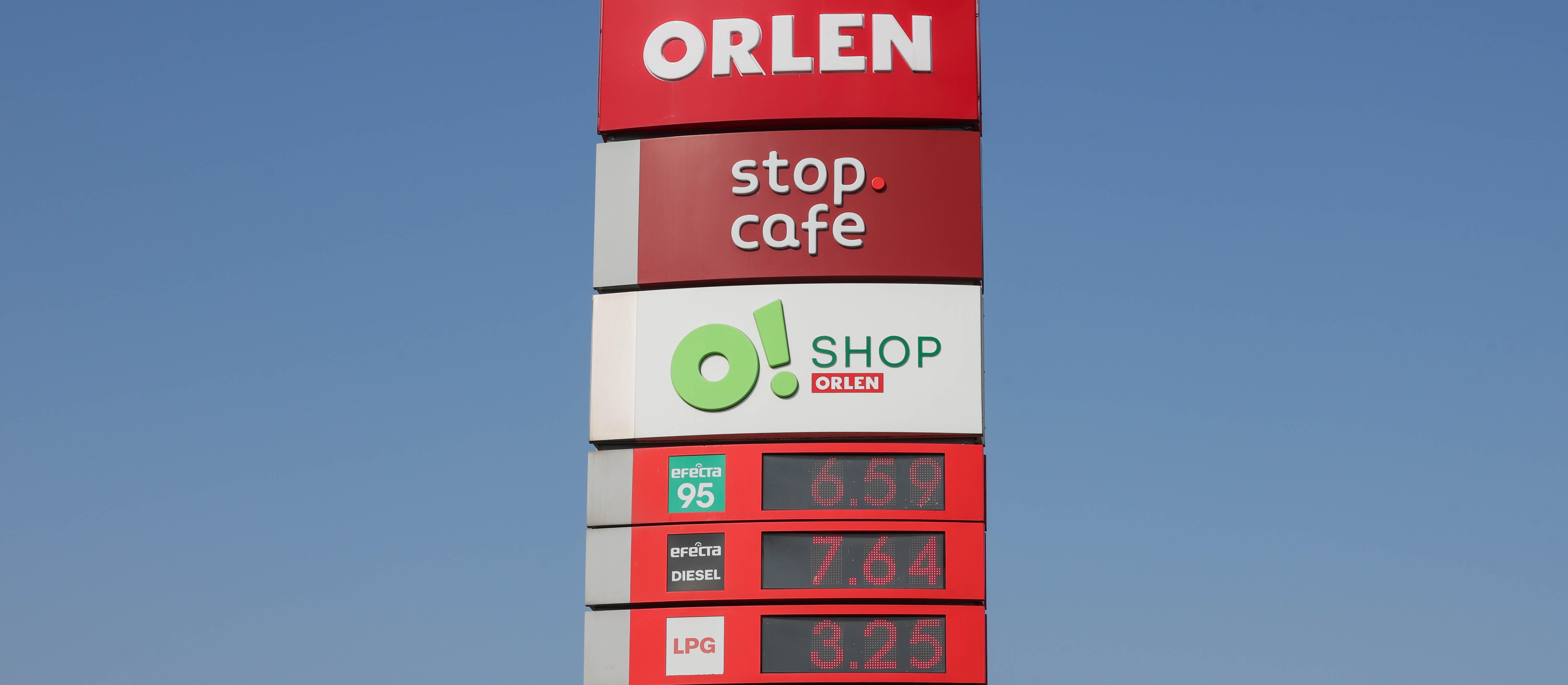 Rząd liczy na Orlen. Koncern obniża marżę na dieslu niemal do zera