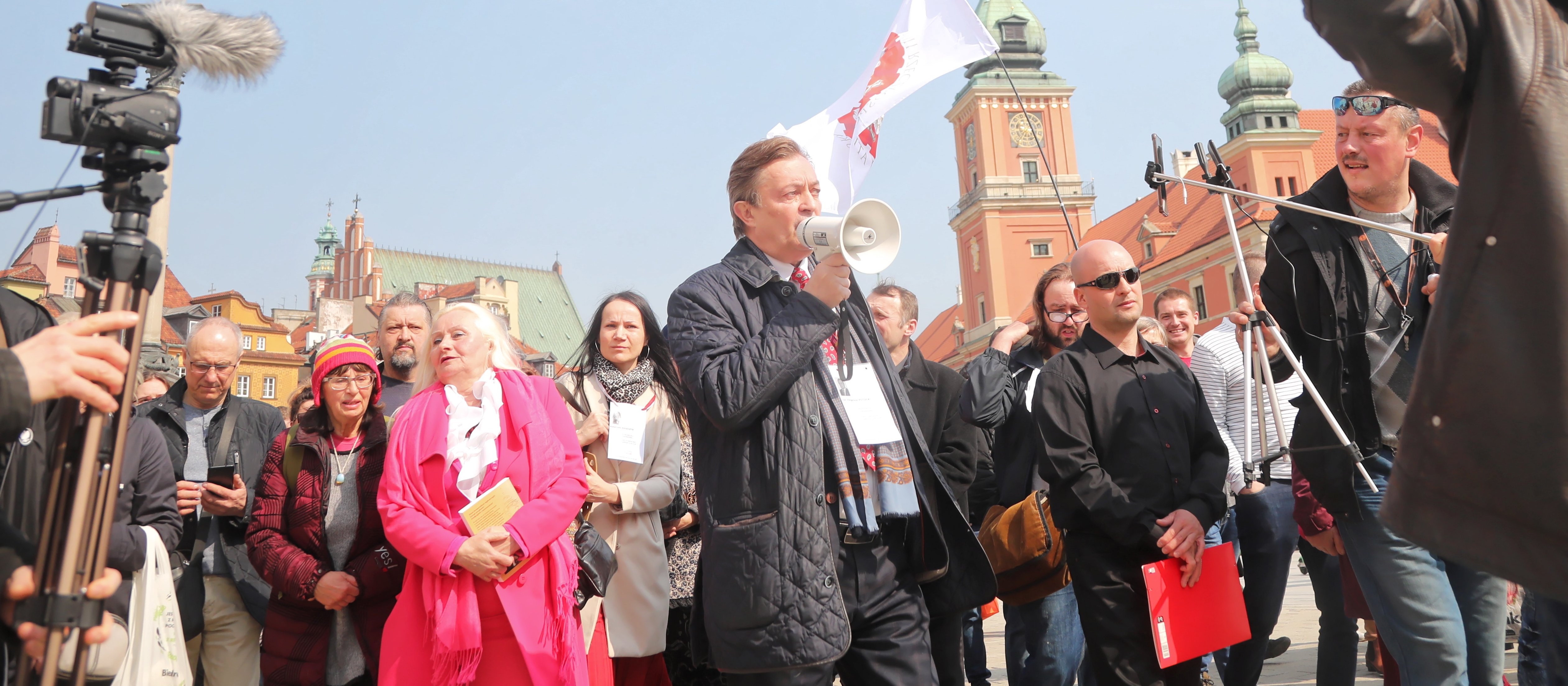 ABW ostrzega przed samozwańczym prezydentem i innymi ruchami antypaństwowymi