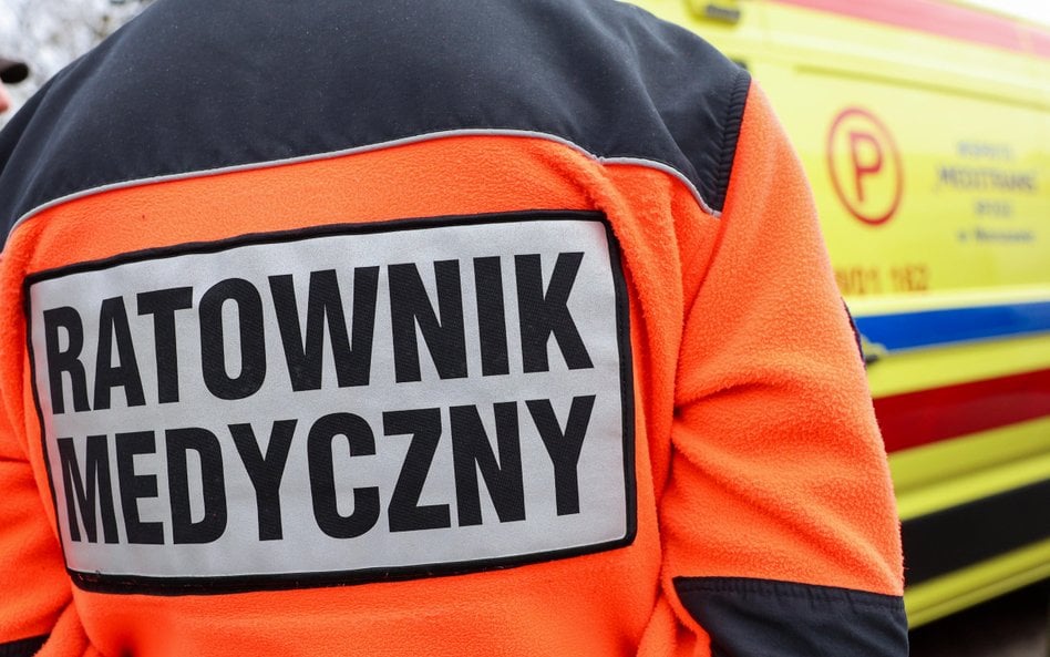 Ministerstwo Zdrowia wraz z Konsultantem krajowym w dziedzinie medycyny ratunkowej zaleca po 4. ampu