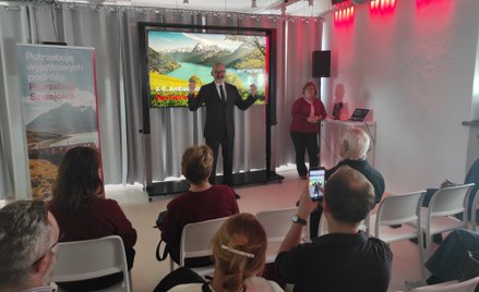 Dobra sytuacja gospodarcza Polski wpływa na zachowania polskich turystów, którzy mają więcej do zain