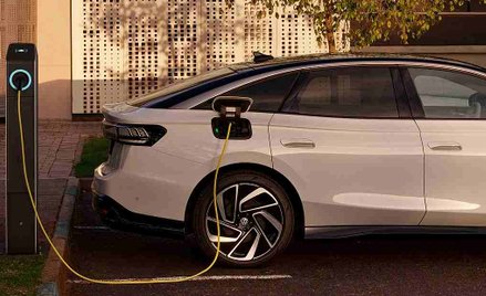 Pojawią się ogromne zniżki na e-auta. W Niemczech znikają dopłaty do elektryków