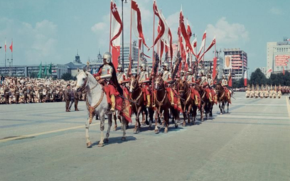 Główne państwowe obchody 1000-lecia chrztu Polski zorganizowano w 1966 r. w Warszawie