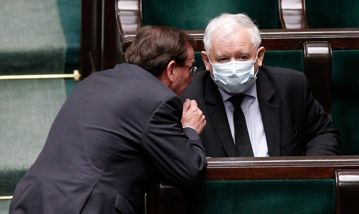 Sondaż Pis Bez Większości W Sejmie Poparcie Rośnie Tylko Ko Rppl 8331