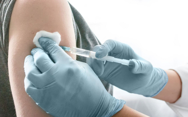 Punkt może zwrócić szczepionki, ale ze sprzętem do szczepień
