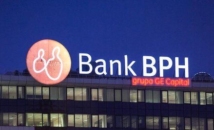 UOKiK karze kolejny bank za spready frankowe