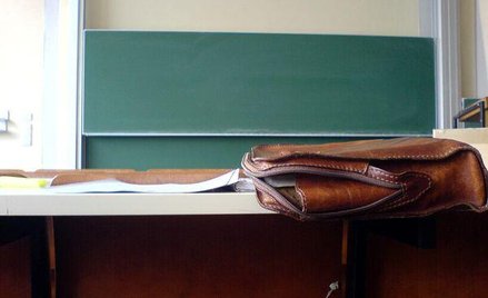 Samorządy do końca lutego musiały nie tylko podjąć uchwały o zamiarze likwidacji szkoły, ale także p