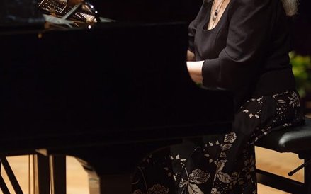 Martha Argerich zagra z przyjaciółmi 2 Daniel Krakauer i Kathleen Tagg w duecie 3 7Michael Guttman, 
