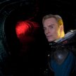 Michael Fassbender jako android towarzyszący ekipie badawczej