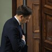 Minister finansów Andrzej Domański opuszcza salę plenarną Sejmu w Warszawie