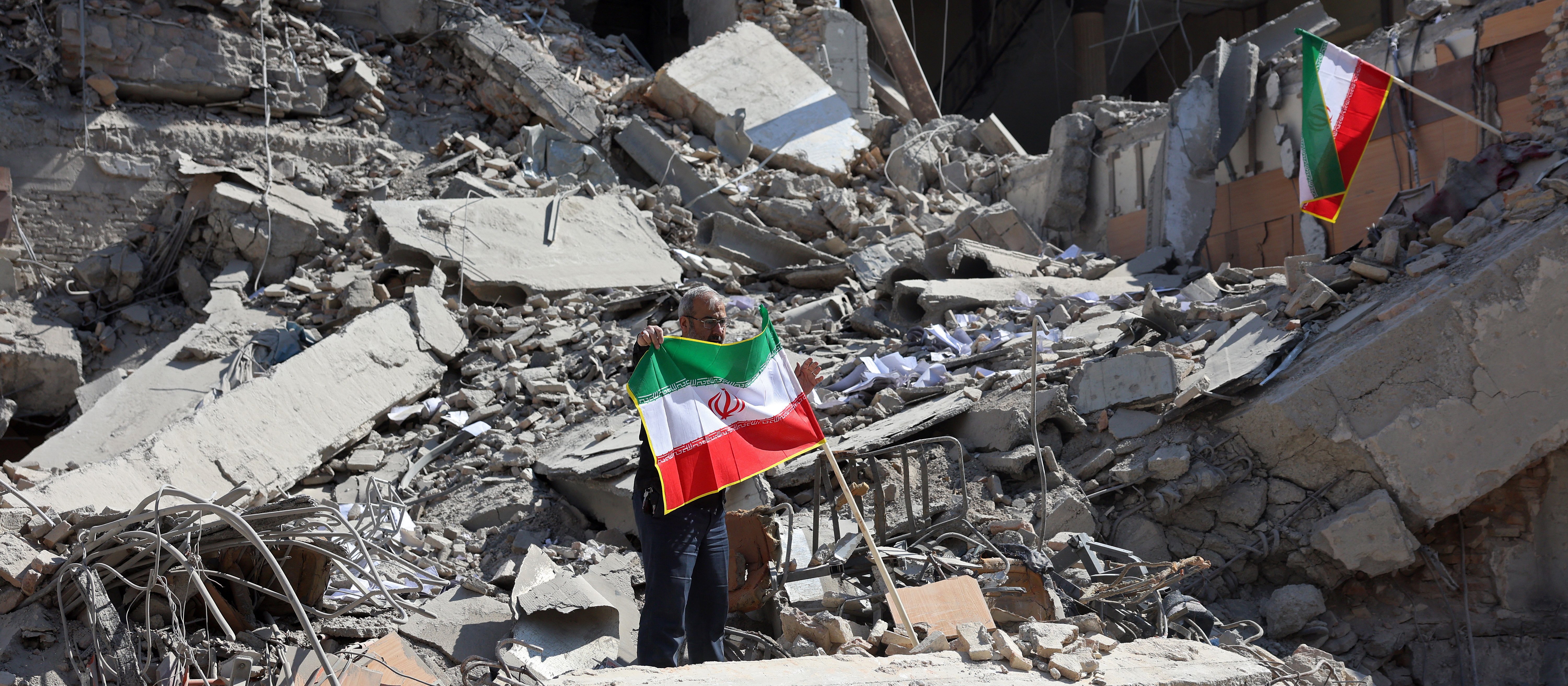 Witold M. Orłowski: Kto coś zyska na tej wojnie?