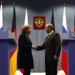 Putin i Merkel - władcy kondominium - uzgadniają wspólne uderzenie w Donalda Tuska