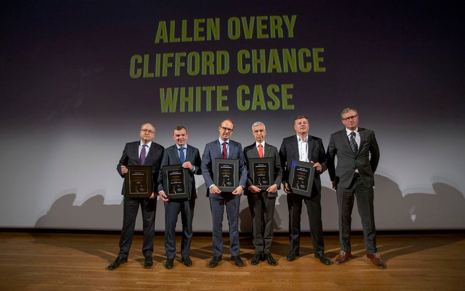 Arkadiusz Krasnodębski - kancelaria Dentons, Paweł Rymarz - kancelaria Weil Gotschal & Manges, Tomas