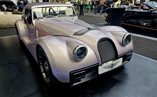 Nowy Morgan Supersport waży zaledwie 1179 kg
