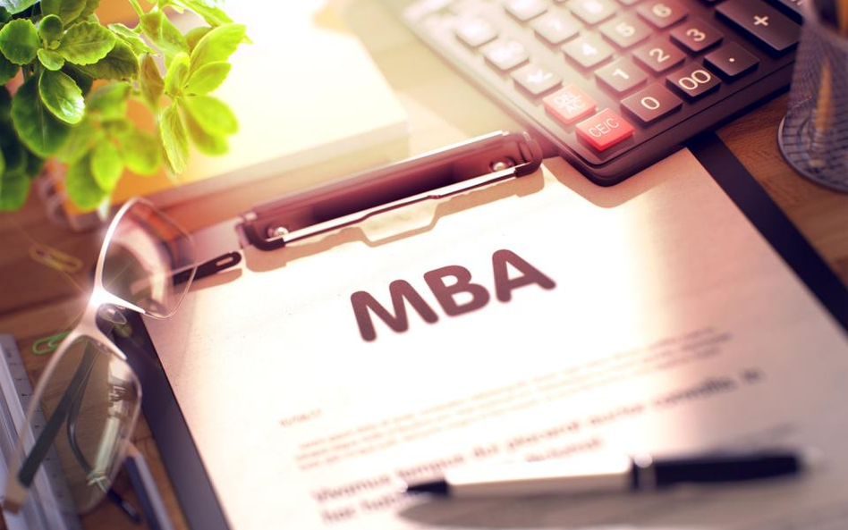 The Guardian: Mniej na MBA