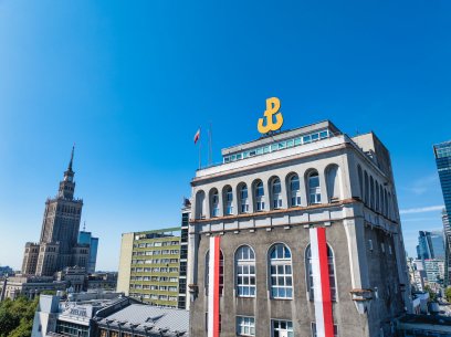 Dziś PAST-a jest ważnym miejscem pamięci o Powstaniu Warszawskim