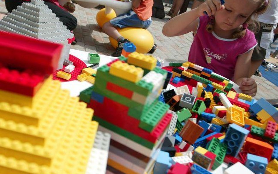 PIT: Dopłata z zfśs do wczasów dziecka w Legolandzie nie korzysta ze zwolnienia