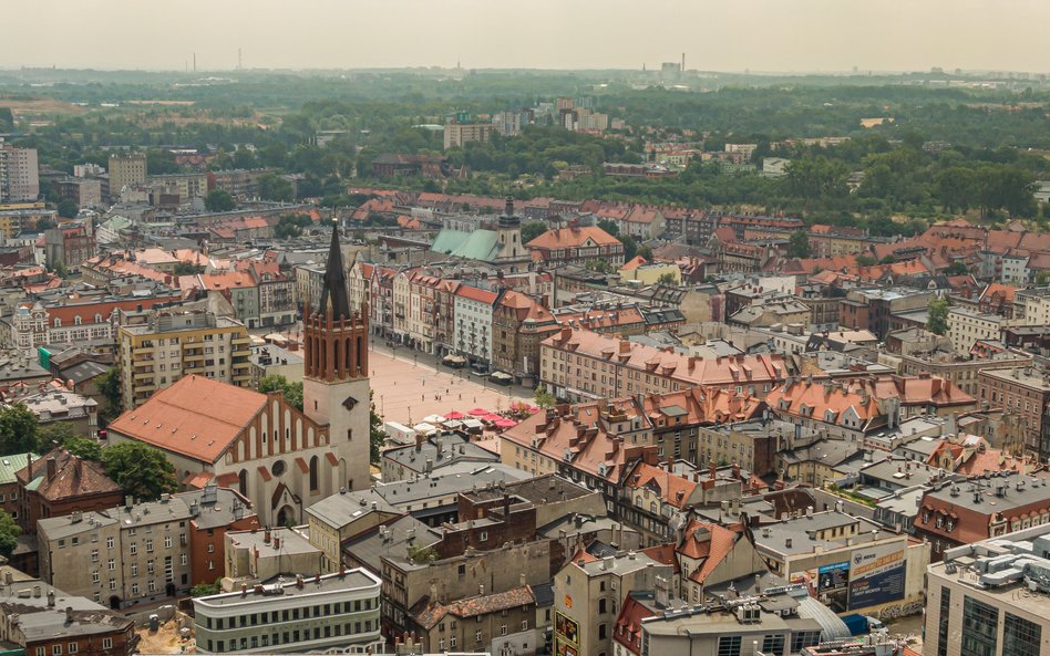 W Bytomiu powstanie centrum przesiadkowe z peronami, zadaszeniem, bezpiecznymi przejściami oraz ciąg