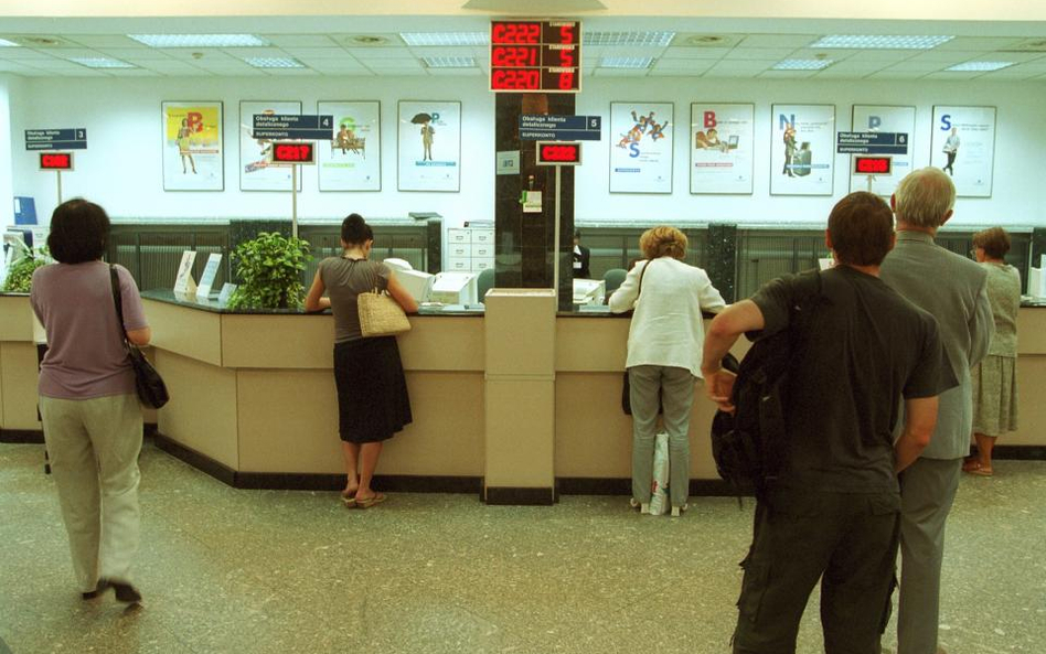 EuroRating obniża oceny dziesięciu polskich banków