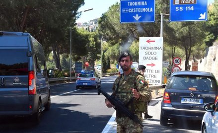 Taormina na Sycylii zamieniona w twierdzę