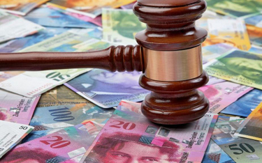 Kredyty frankowe a sądowe zabezpieczenia : zawieszenie obowiązku spłacania rat na czas procesu lub odwlekanie sprawy z powodu epidemii