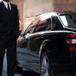 UberBLACK służy do zamawiania przejażdżek luksusowymi samochodami takich marek, jak BMW, Mercedes, V