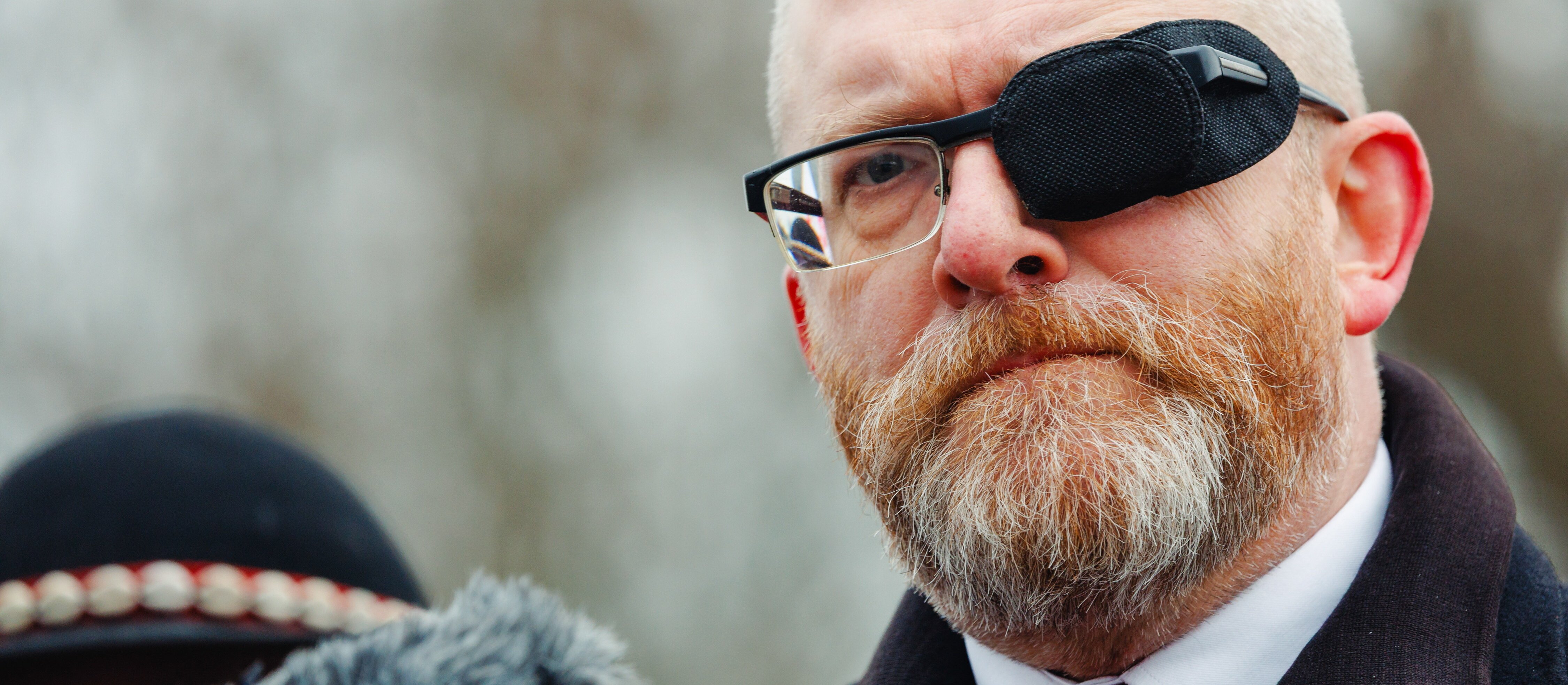 Bogusław Chrabota: Grzegorz Braun profanuje Auschwitz - Birkenau