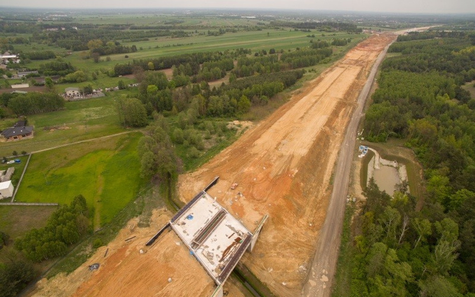 Firmy dopłacają krocie do budowy dróg