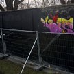 Część graffiti została już zamalowana. Co będzie z resztą, nie wiadomo