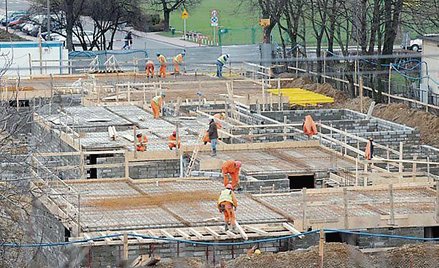 Krajowy Zasób Nieruchomości zagospodaruje grunty Skarbu Państwa.