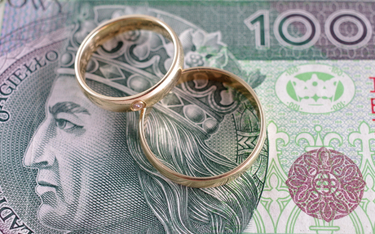 Śluby 2024: czy skarbówka może zajrzeć do kopert dla nowożeńców