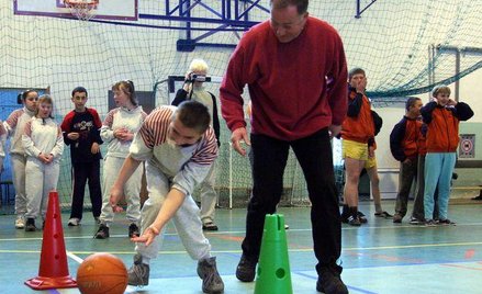 Z danych Ministerstwa Edukacji Narodowej wynika, że w tym roku tylko 1651 nauczycieli skończy 65 lat
