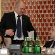 P[osiedzenie rządu - minister Jolanta Fedak (po lewej), minister Marek Sawicki (po środku) i wicepre