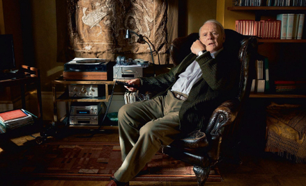 Anthony Hopkins w swojej oscarowej roli w filmie „Ojciec”, który od 21 maja jest do obejrzenia w pol