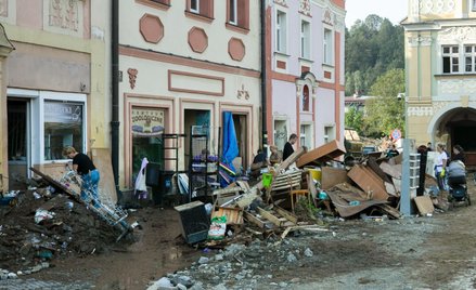 Lądek-Zdrój, sprzątanie po powodzi