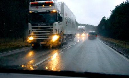 Transport drogowy: Kontrola inspektorów transportu w nocy