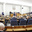 Spór senatorów o Adamowicza: Długoletni, nie wybitny