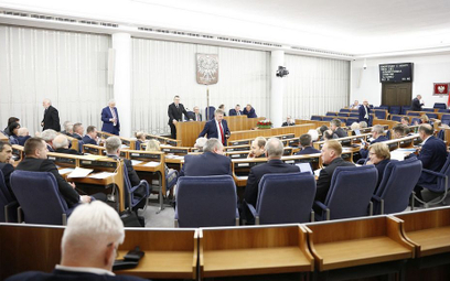 Sejm dla PiS, Senat dla opozycji? PiS tworzy plany awaryjne