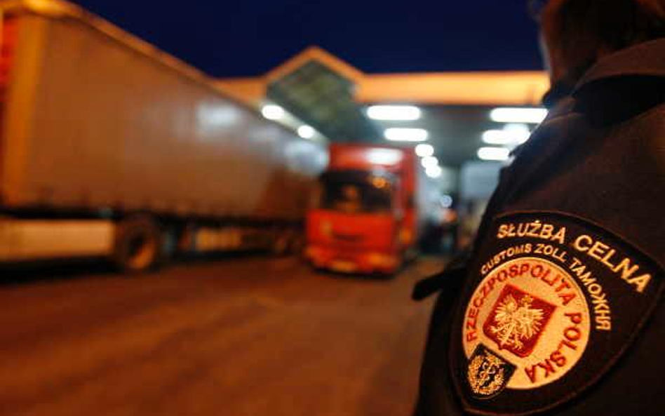 Kolejne podwyżki wynagrodzeń celników