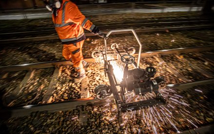 Na koniee prac potrzebny jest jeszcze szlif torów