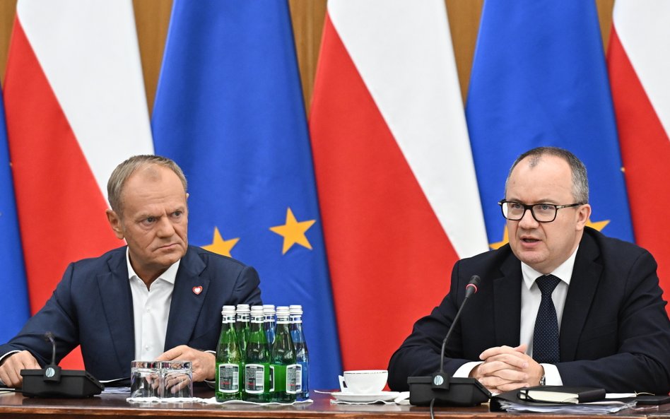 Premier Donald Tusk i minister sprawiedliwości, prokurator generalny Adam Bodnar podczas spotkania z