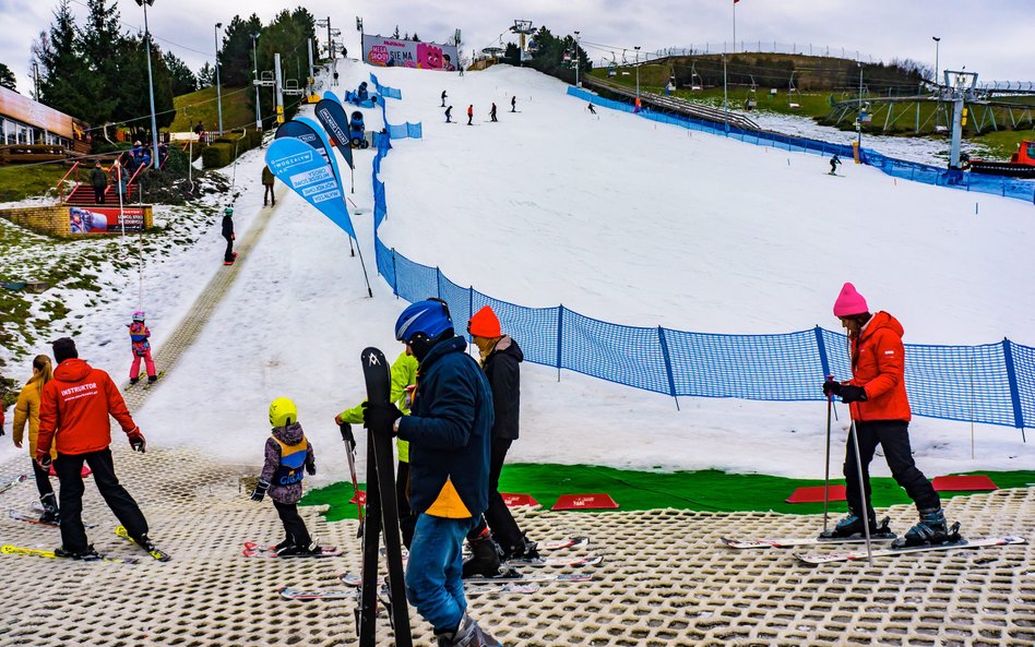 Pozna&#x144;ski o&#x15b;rodek Malta Ski sk&#x142;ada si&#x119; z dw&#xf3;ch stok&#xf3;w, 150- oraz 3