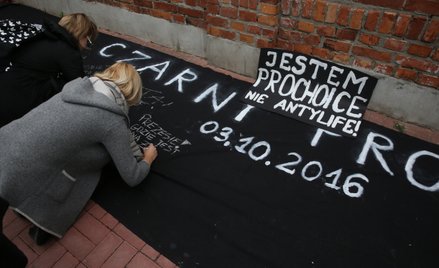 Czarny protest. Ogólnopolski protest kobiet w sprawie aborcji