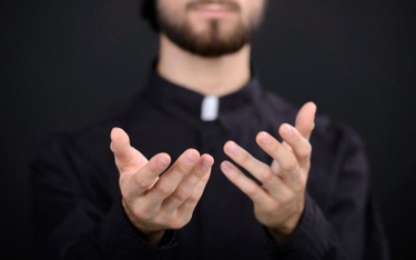 Hiszpania: Aplikacja Confesor GO pomoże znaleźć księdza