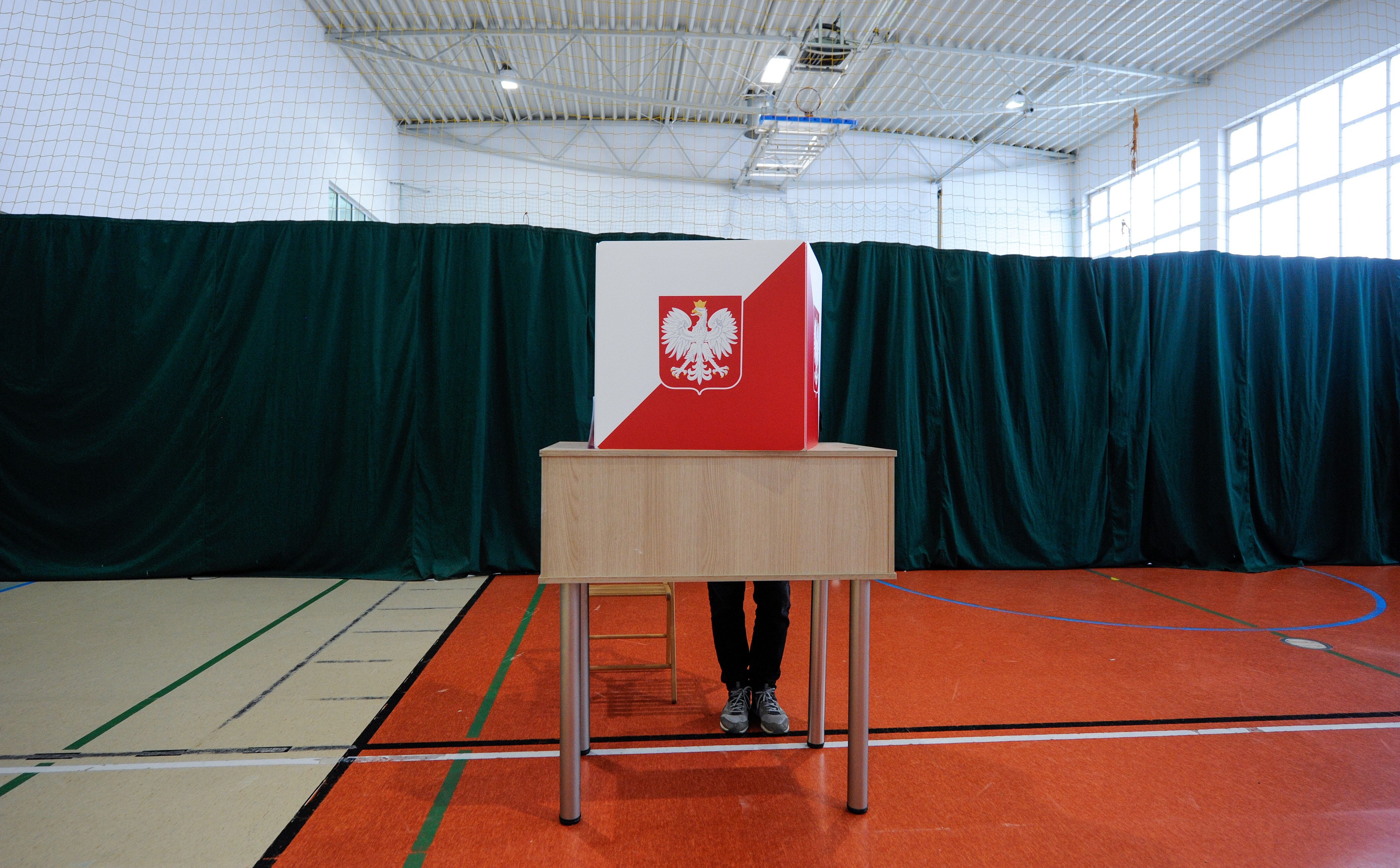 Michał Szułdrzyński: Jak podważyć wynik wyborów nie podważając go, czyli teorie spiskowe po obu stronach sporu