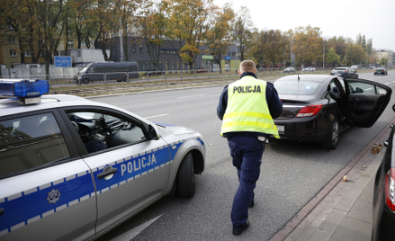 Afera w policji ucieszy warszawskich złodziei